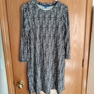 Apt.9 Black polka dot print Dress 3/4 Tab sleeve Midi Knee EUC Medium Stretch